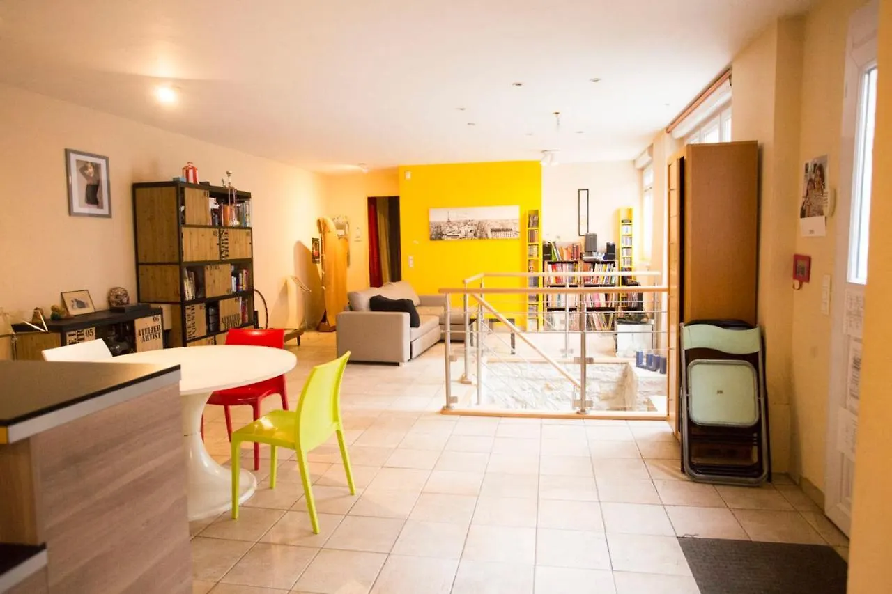 Apartamento Large Souplex In The 10Th District Of Paris *